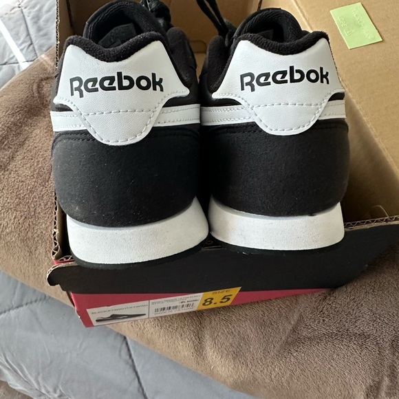 Reebok Sneakers - Picture 1 of 5